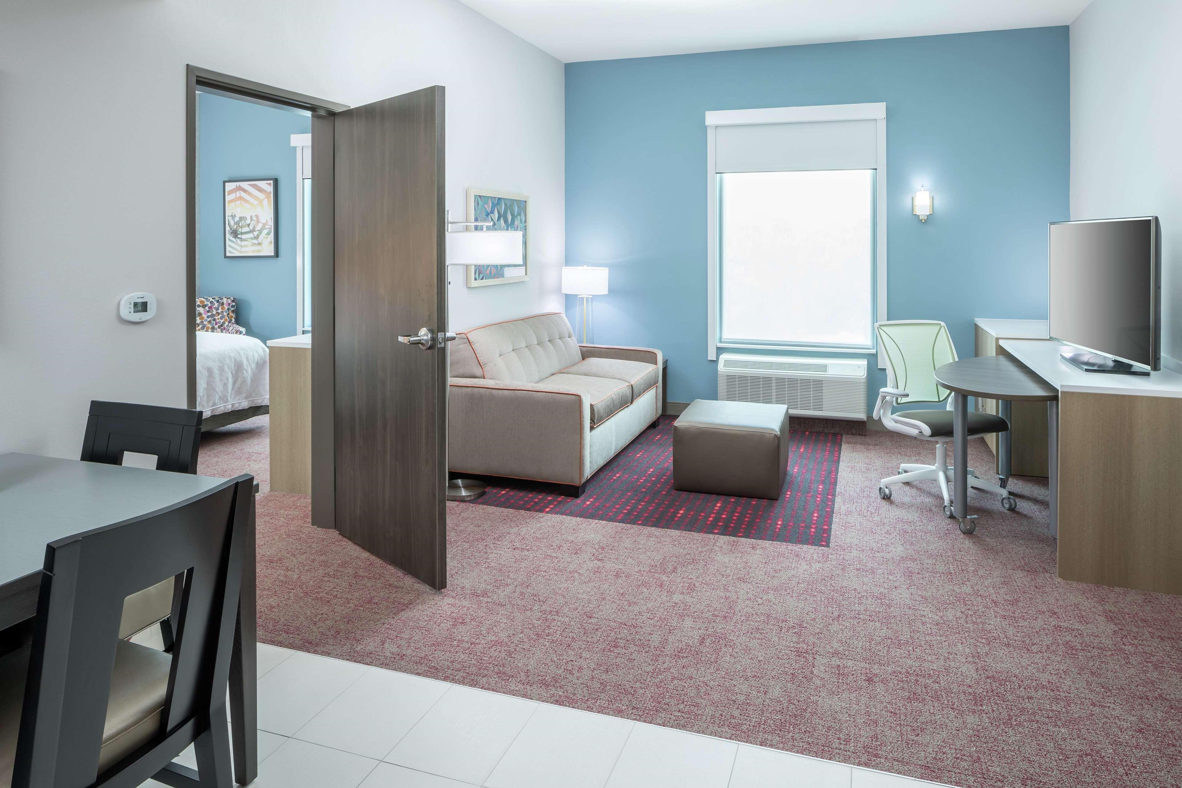 Home2 Suites By Hilton Orlando Airport Bagian luar foto