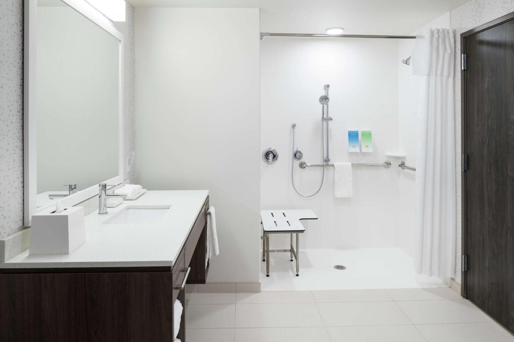 Home2 Suites By Hilton Orlando Airport Bagian luar foto