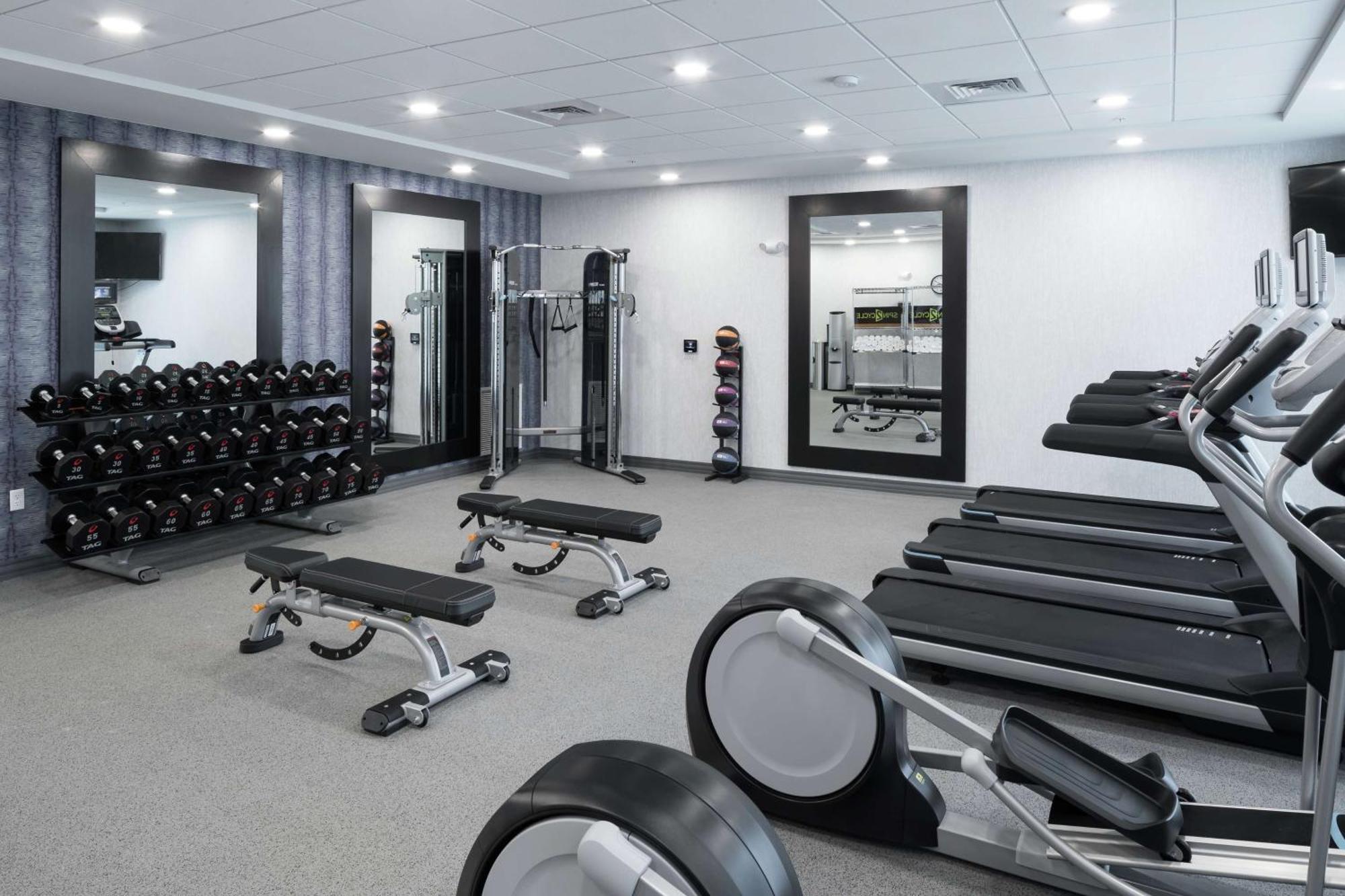 Home2 Suites By Hilton Orlando Airport Bagian luar foto