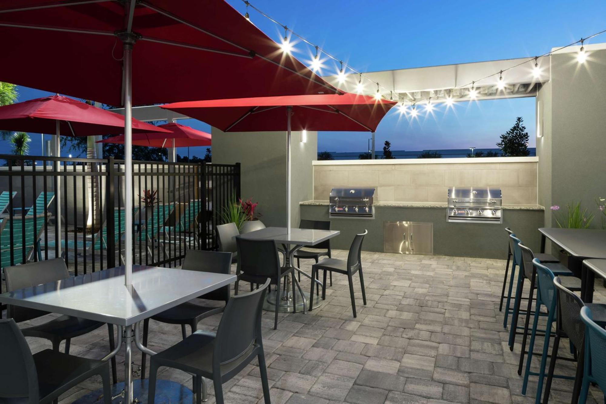 Home2 Suites By Hilton Orlando Airport Bagian luar foto